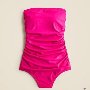 Ruched One piece in Radiant Fuscia